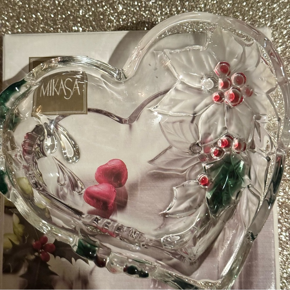 Mikasa Holiday Bloom Heart Shaped Christmas Dish + Free Crystal Mikasa ornament